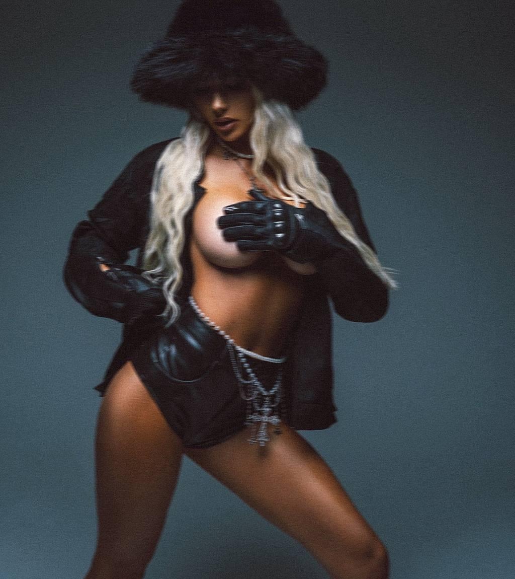 Елена привлекальеная девушка из Боково-Хрустального цена от 7000 руб