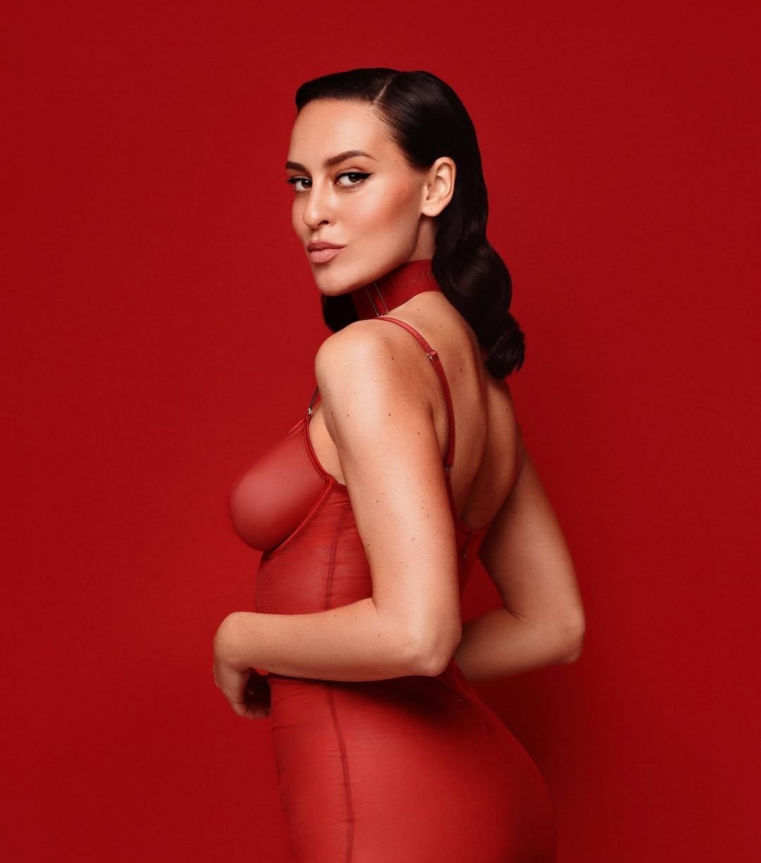 Дарина привлекальеная девушка из Боково-Хрустального цена от 8000 руб