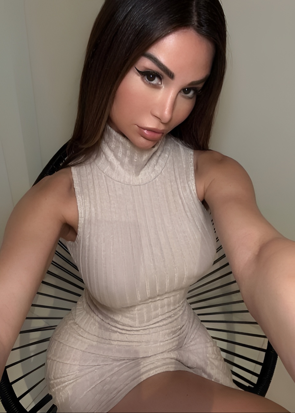 Дина привлекательная девушка из Боково-Хрустального цена от 8000 руб