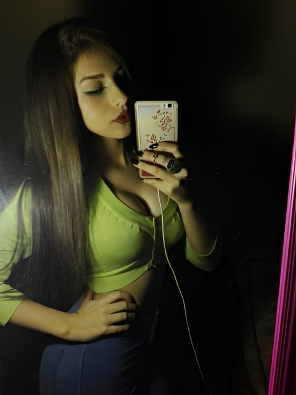 Марта привлекательная девушка из Боково-Хрустального цена от 5000 руб