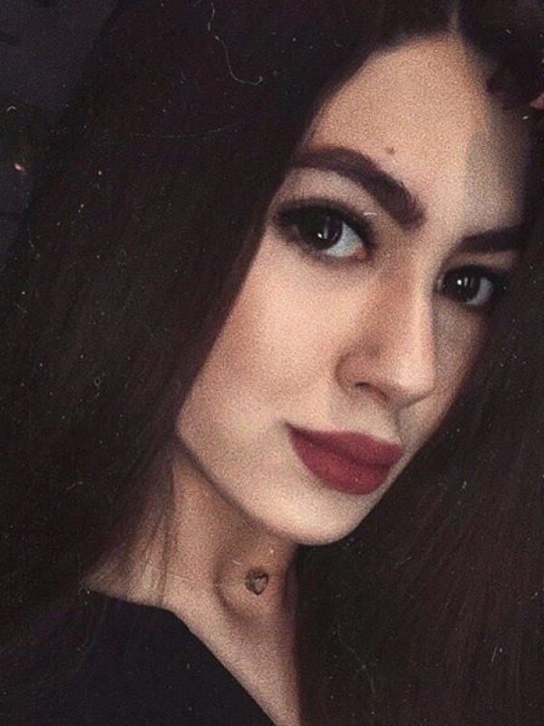 Людмила привлекательная девушка из Боково-Хрустального цена от 3000 руб