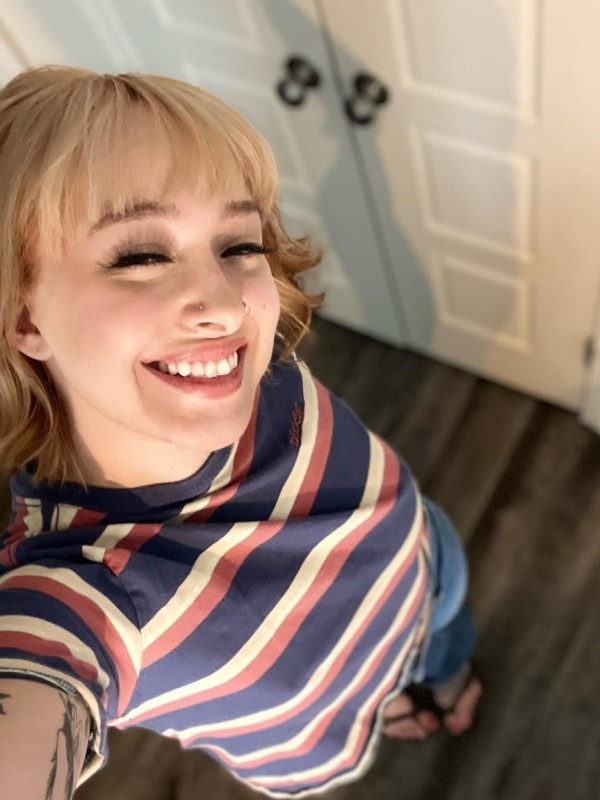 Юля привлекательная девушка из Боково-Хрустального цена от 5000 руб