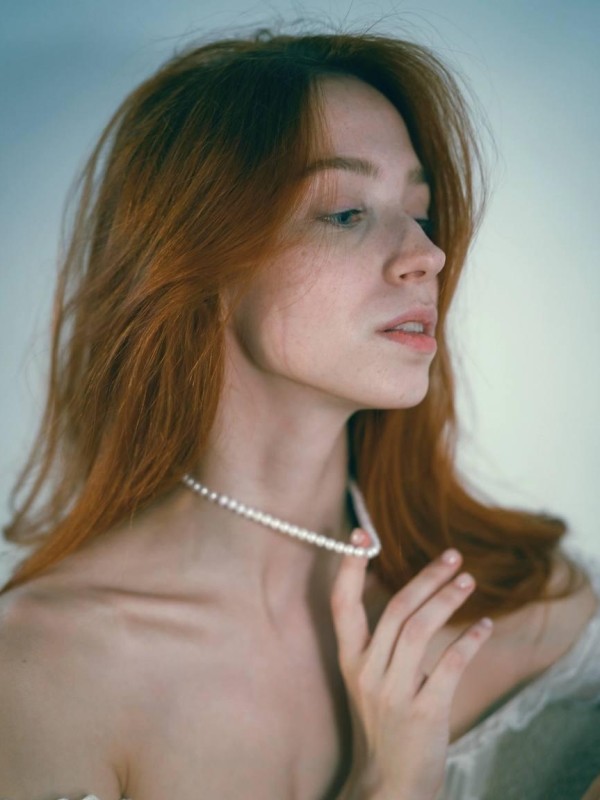 Марья привлекательная девушка из Боково-Хрустального цена от 4000 руб